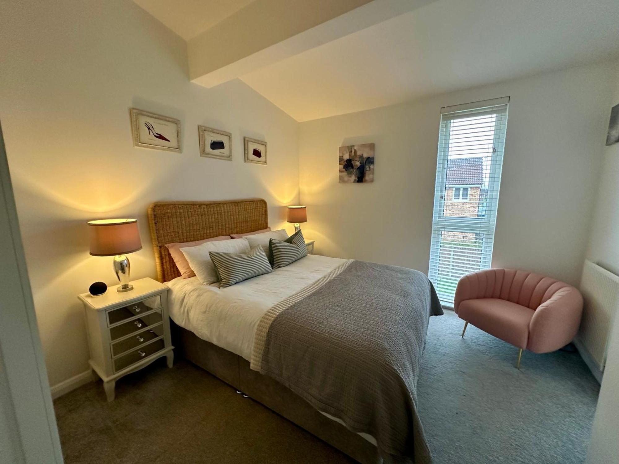 Ao & Etihad Stadium 6 Guest Stay- 3 Bedroom Central House With Parking & Wi Fi Manchester Bagian luar foto